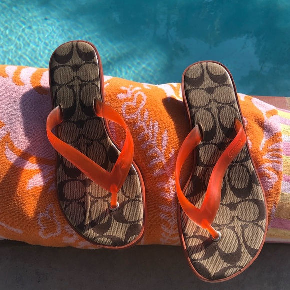 kitten heel jelly flip flops